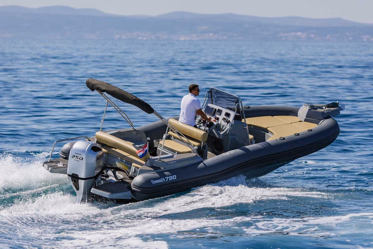 Marlin 790 luxury motor yacht